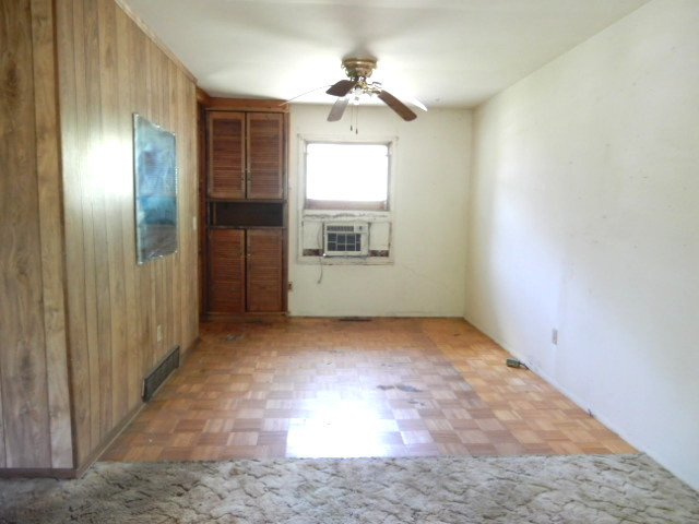 573 Moore Street Kankakee, IL 60901 - Photo 5 of 11