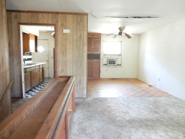 573 Moore Street Kankakee, IL 60901 - Photo 6 of 11