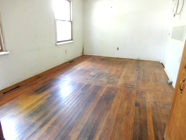 573 Moore Street Kankakee, IL 60901 - Photo 10 of 11