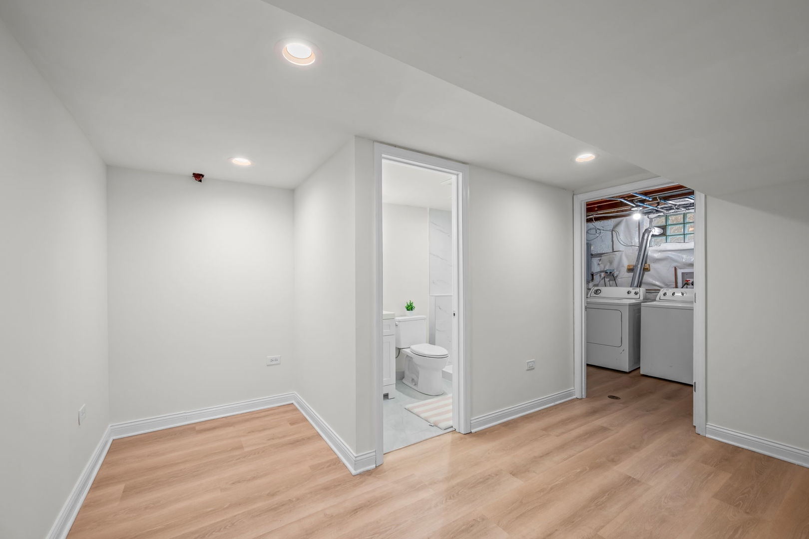1014 South Chester Avenue Park Ridge, IL 60068 - Photo 23 of 28 Gallery Image 23