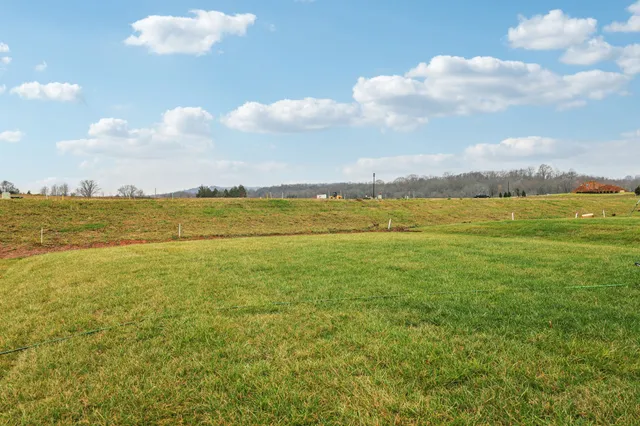 $420,760 | 1520 Bear Branch Trace, Columbia, TN 38401