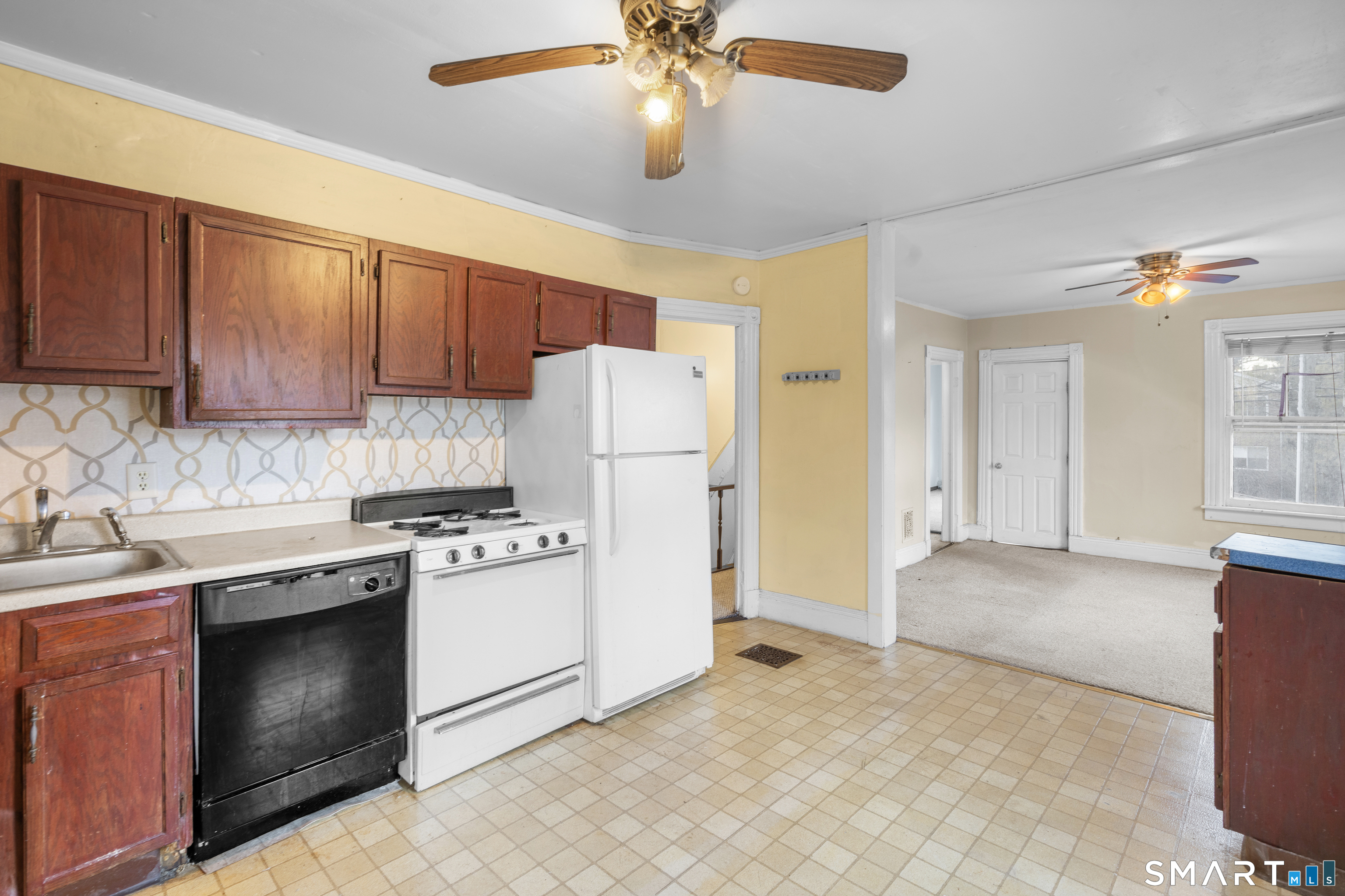 111 Grove Street Stamford, CT 06901 - Photo 19 of 33