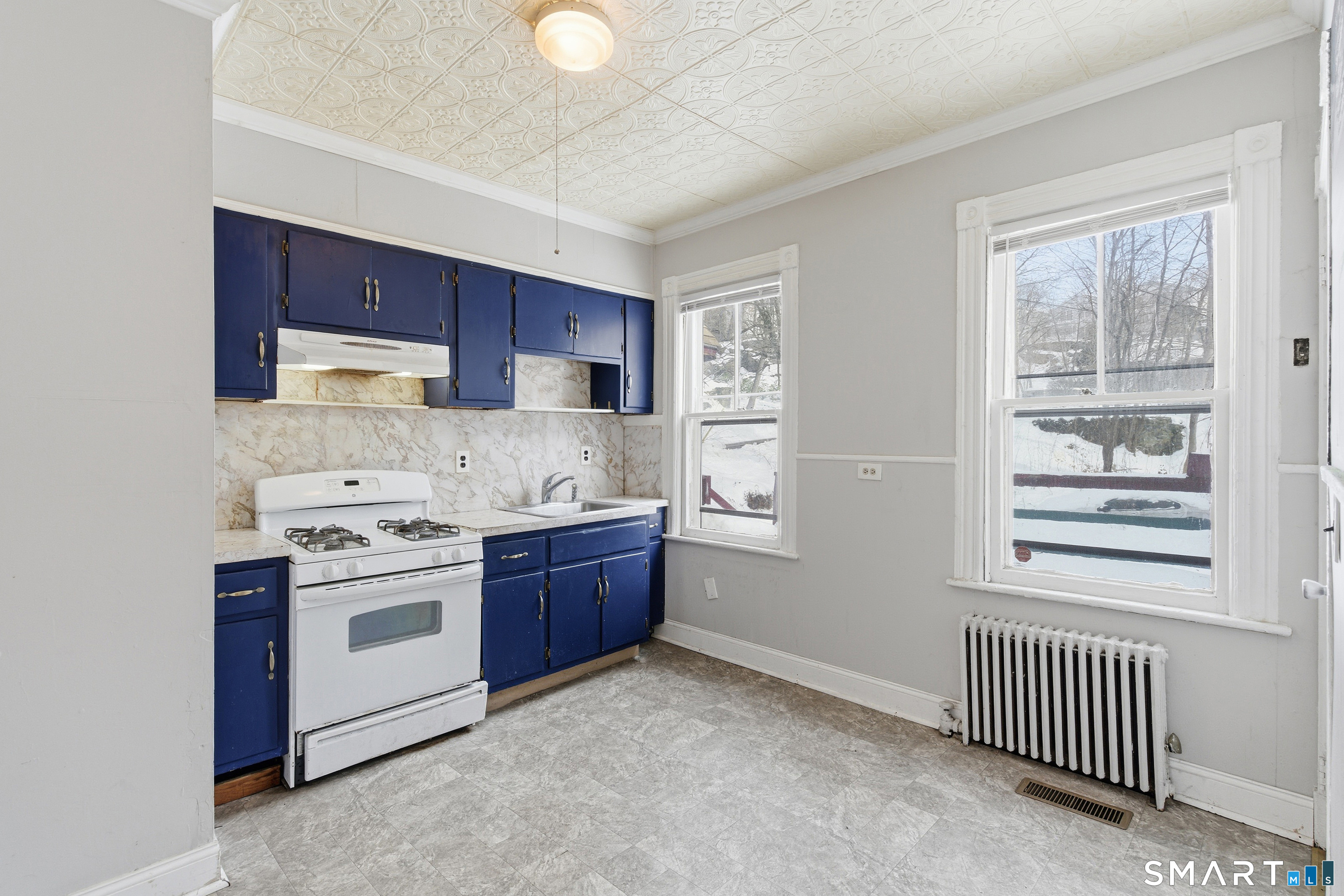 111 Grove Street Stamford, CT 06901 - Photo 9 of 33