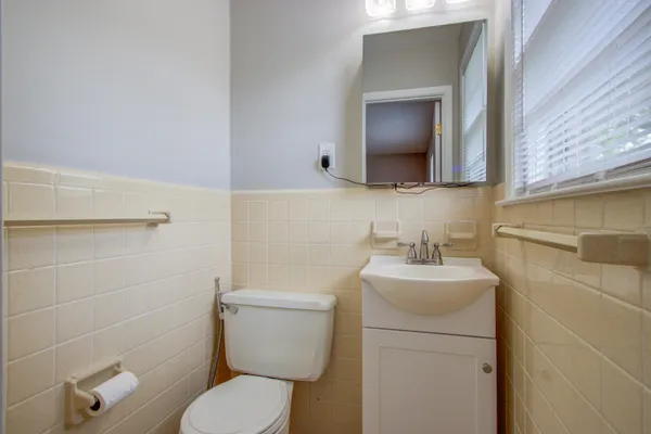 $2,095 | 1502 Woodcrest Avenue, Charleston, SC 29407