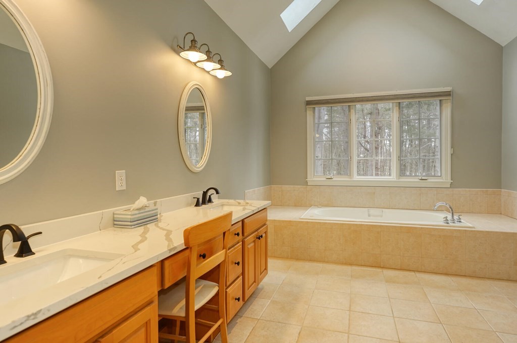 72 Little Pond Road Northborough, MA 01532 - Photo 20 of 34 Gallery Image 20