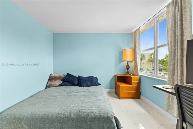 $395,000 | 9450 Live Oak Place, Unit 109, Davie, FL 33324