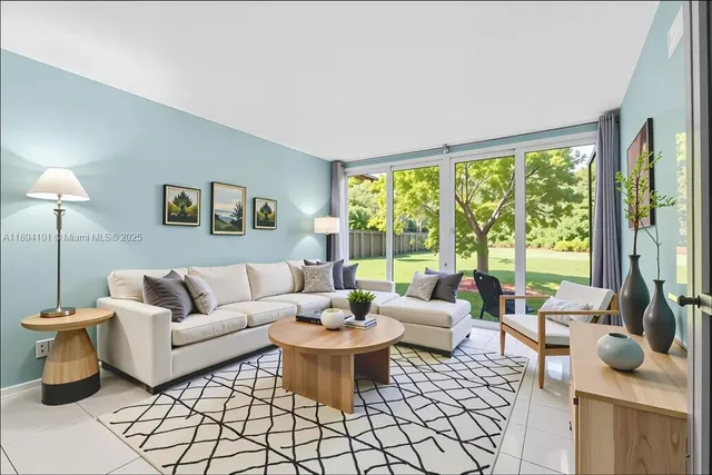 $395,000 | 9450 Live Oak Place, Unit 109, Davie, FL 33324