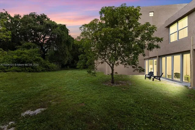 $395,000 | 9450 Live Oak Place, Unit 109, Davie, FL 33324