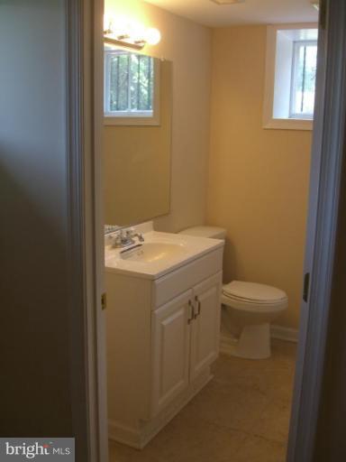 1015 Andover Road Baltimore, MD 21218 - Photo 9 of 17 Bath #3