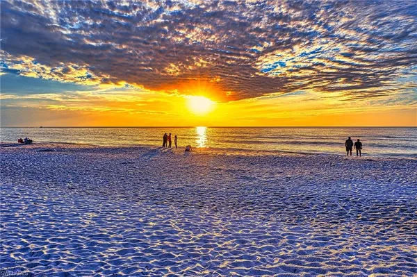 $8,500 | 2371 Ravenna Boulevard, Unit 101, Naples, FL 34109