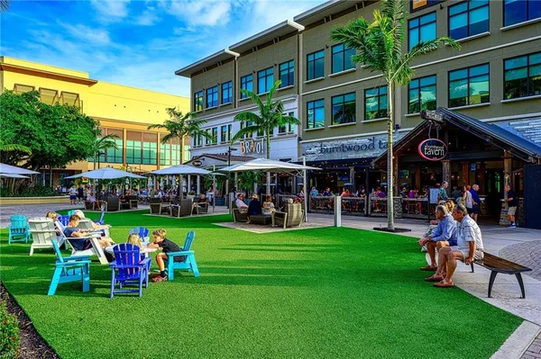 $8,500 | 2371 Ravenna Boulevard, Unit 101, Naples, FL 34109