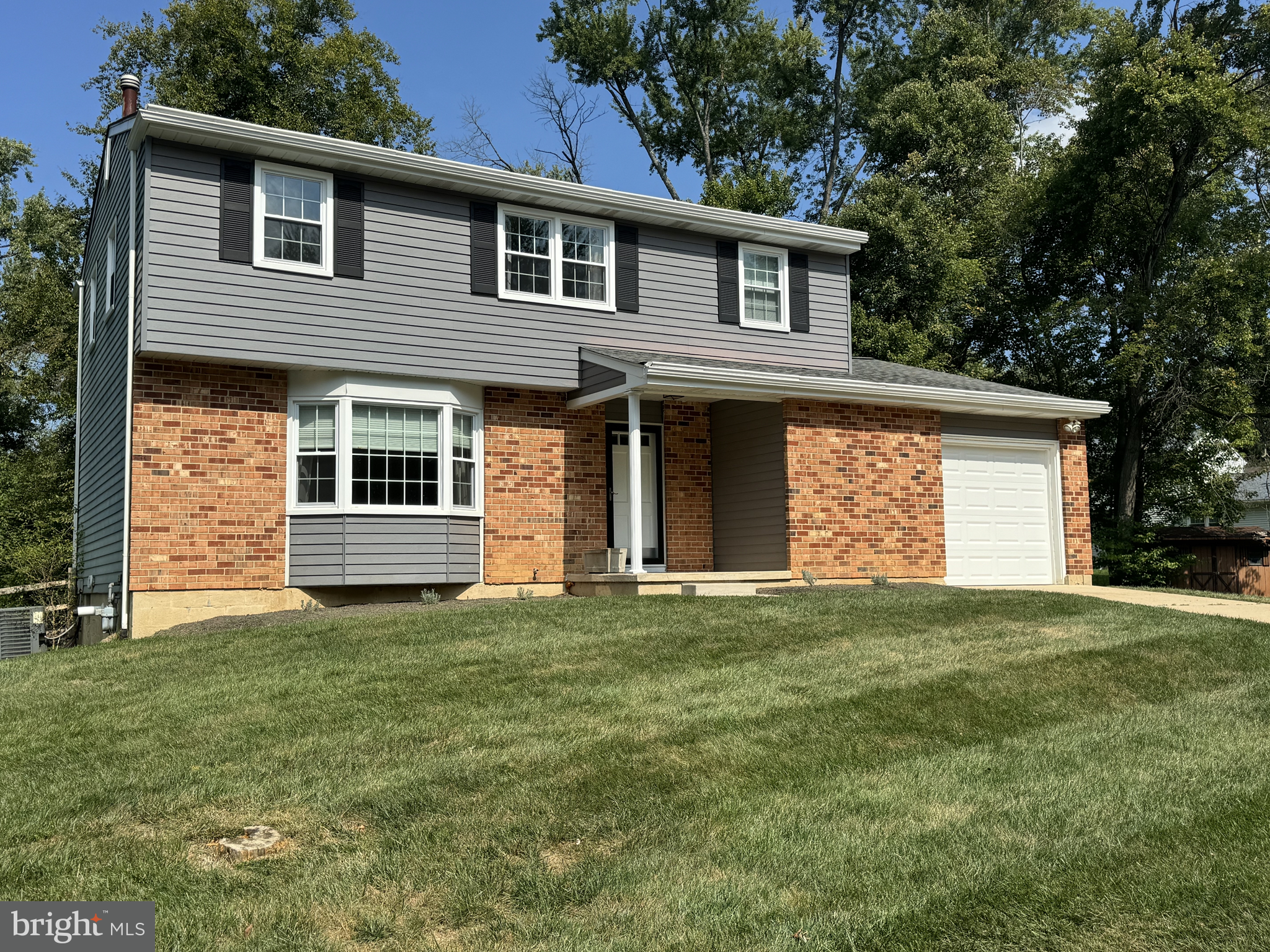 503 Faraday Road Hockessin, DE 19707 - Photo 2 of 24