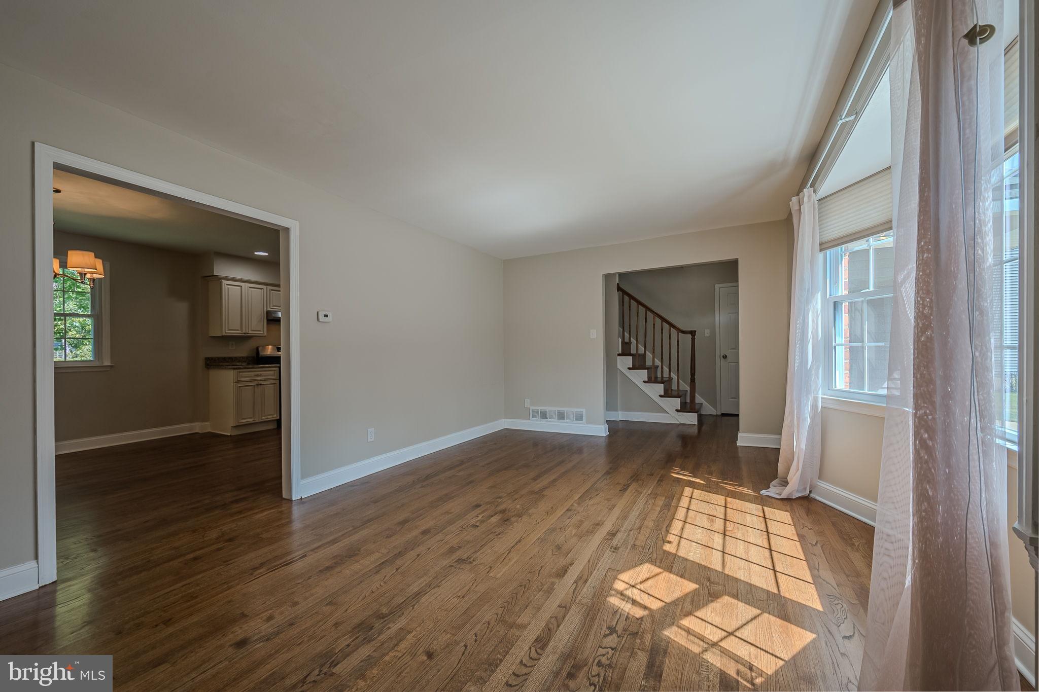 503 Faraday Road Hockessin, DE 19707 - Photo 8 of 24 Living Room