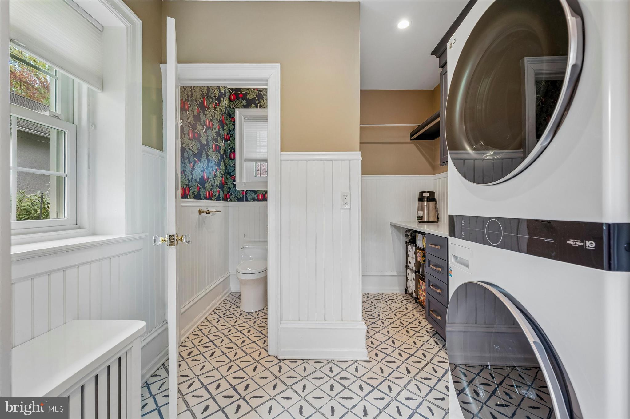 6482 Sherwood Road Philadelphia, PA 19151 - Photo 22 of 48