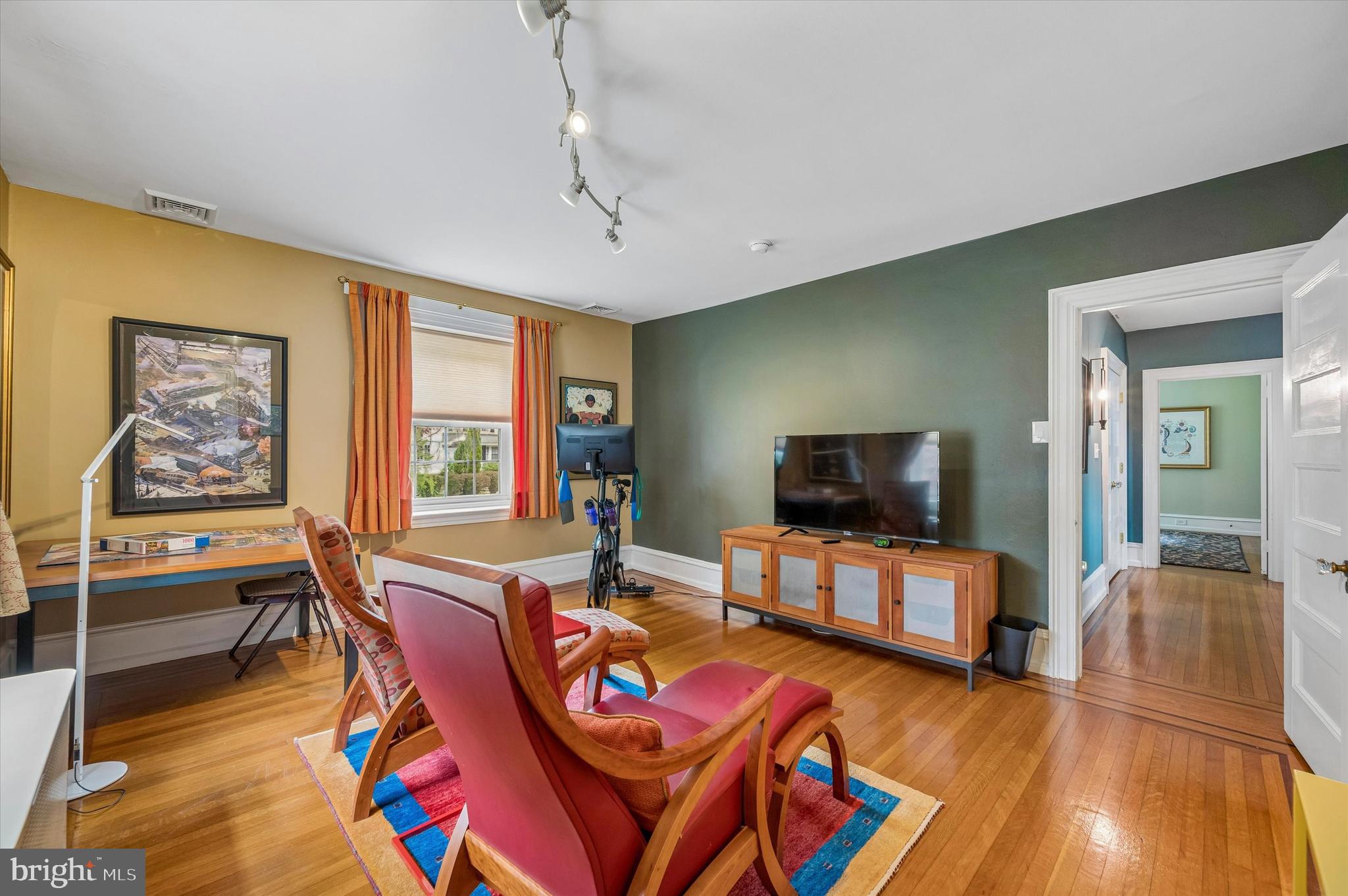 6482 Sherwood Road Philadelphia, PA 19151 - Photo 25 of 48