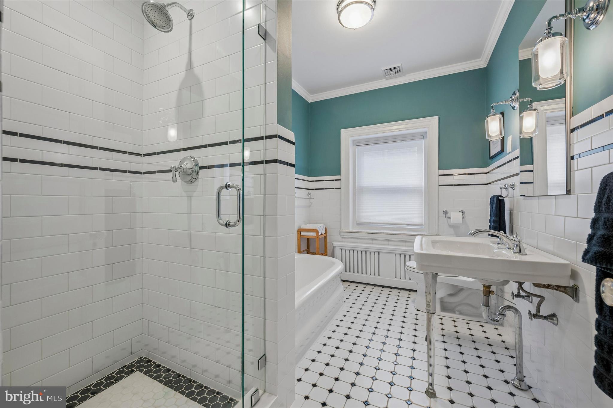 6482 Sherwood Road Philadelphia, PA 19151 - Photo 27 of 48