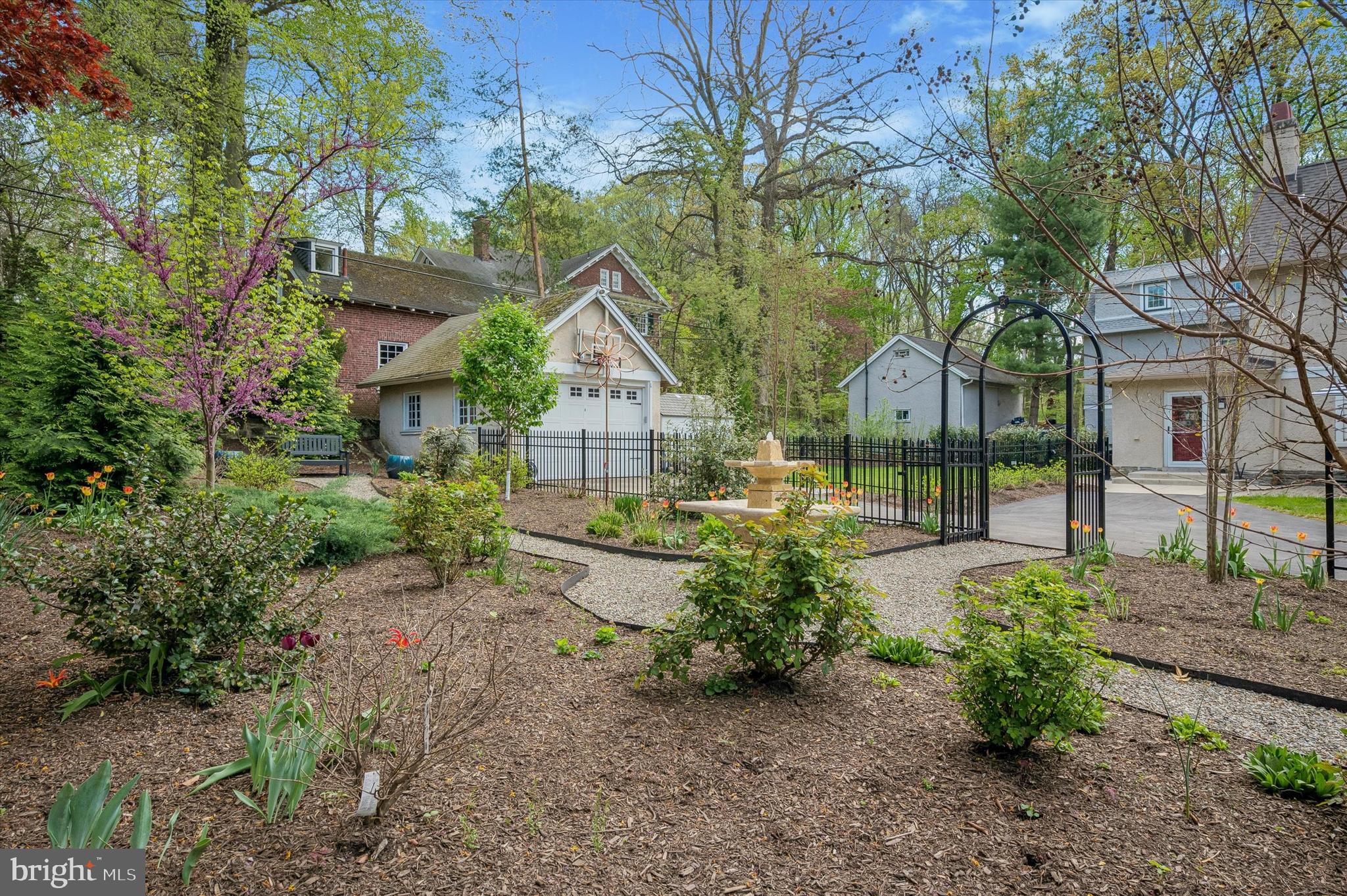 6482 Sherwood Road Philadelphia, PA 19151 - Photo 45 of 48