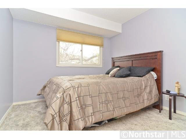 10403 Decatur Avenue South Bloomington, MN 55438 - Photo 11 of 16 Gallery Image 11