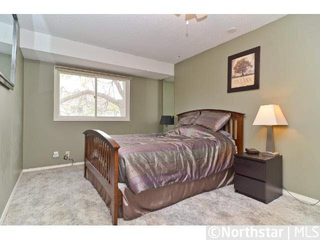10403 Decatur Avenue South Bloomington, MN 55438 - Photo 10 of 16 Gallery Image 10