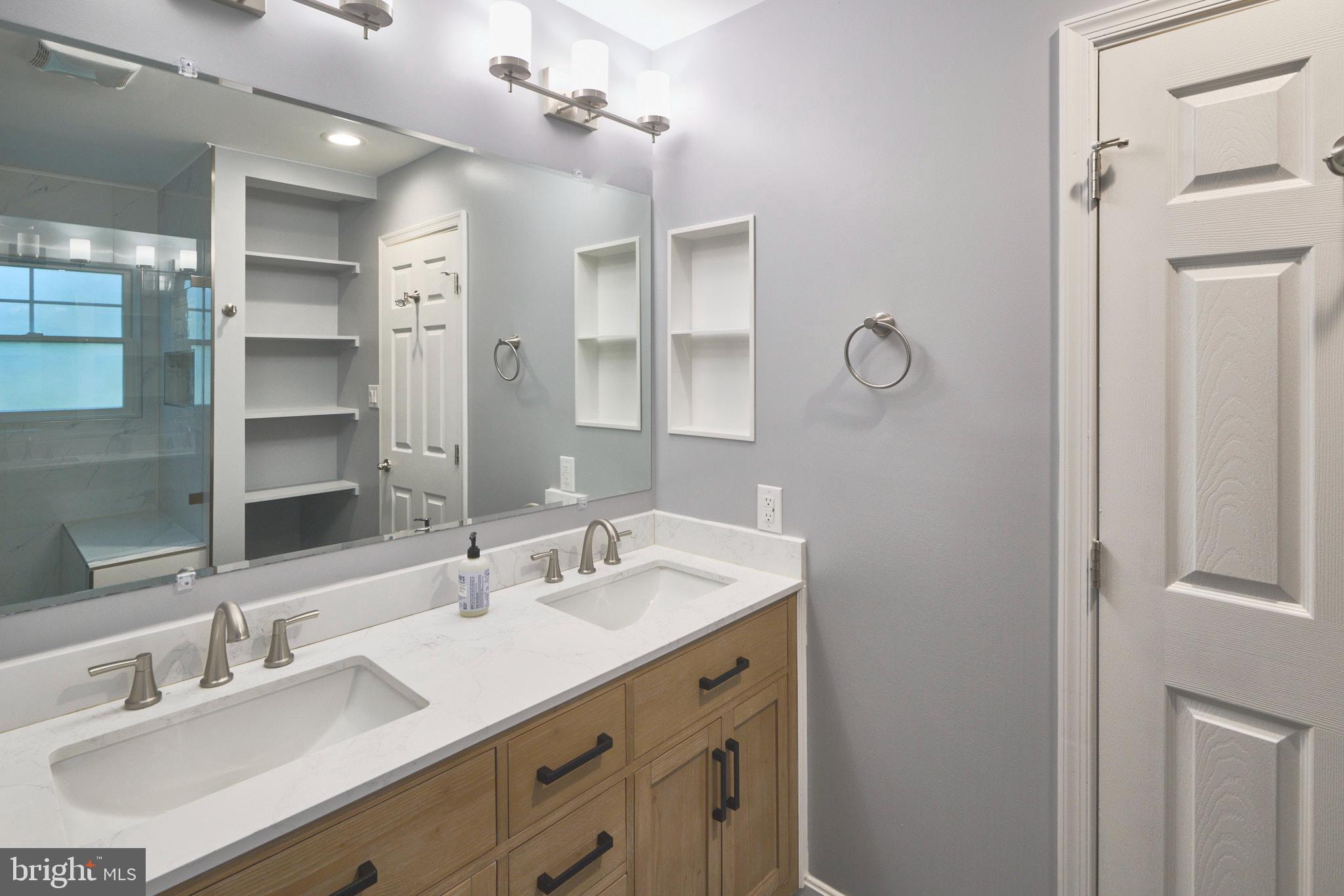 2403 Arrow Park Drive Alexandria, VA 22306 - Photo 29 of 56 Primary Bath
