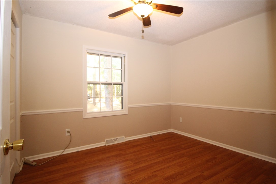112 Horseshoe Road Central, SC 29630 - Photo 16 of 26 Freshly painted bedroom #2