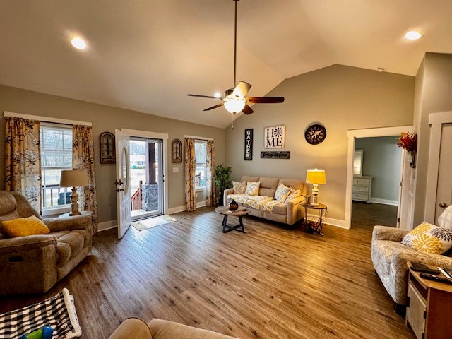 64 Utility Road Winchester, TN 37398 - Photo 3 of 15 Gallery Image 3
