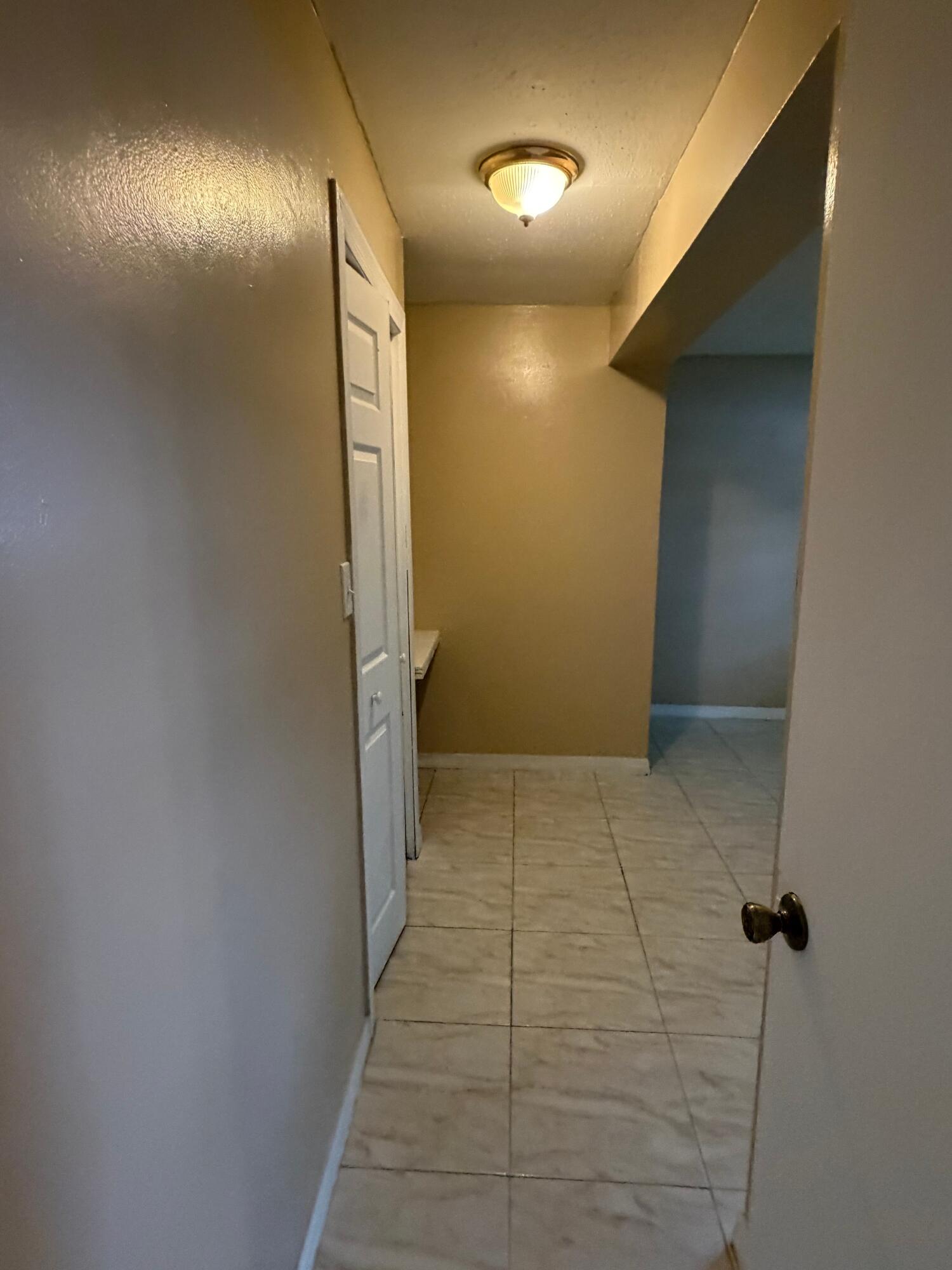 5601 Pierce Street Hollywood, FL 33021 - Photo 12 of 23 12