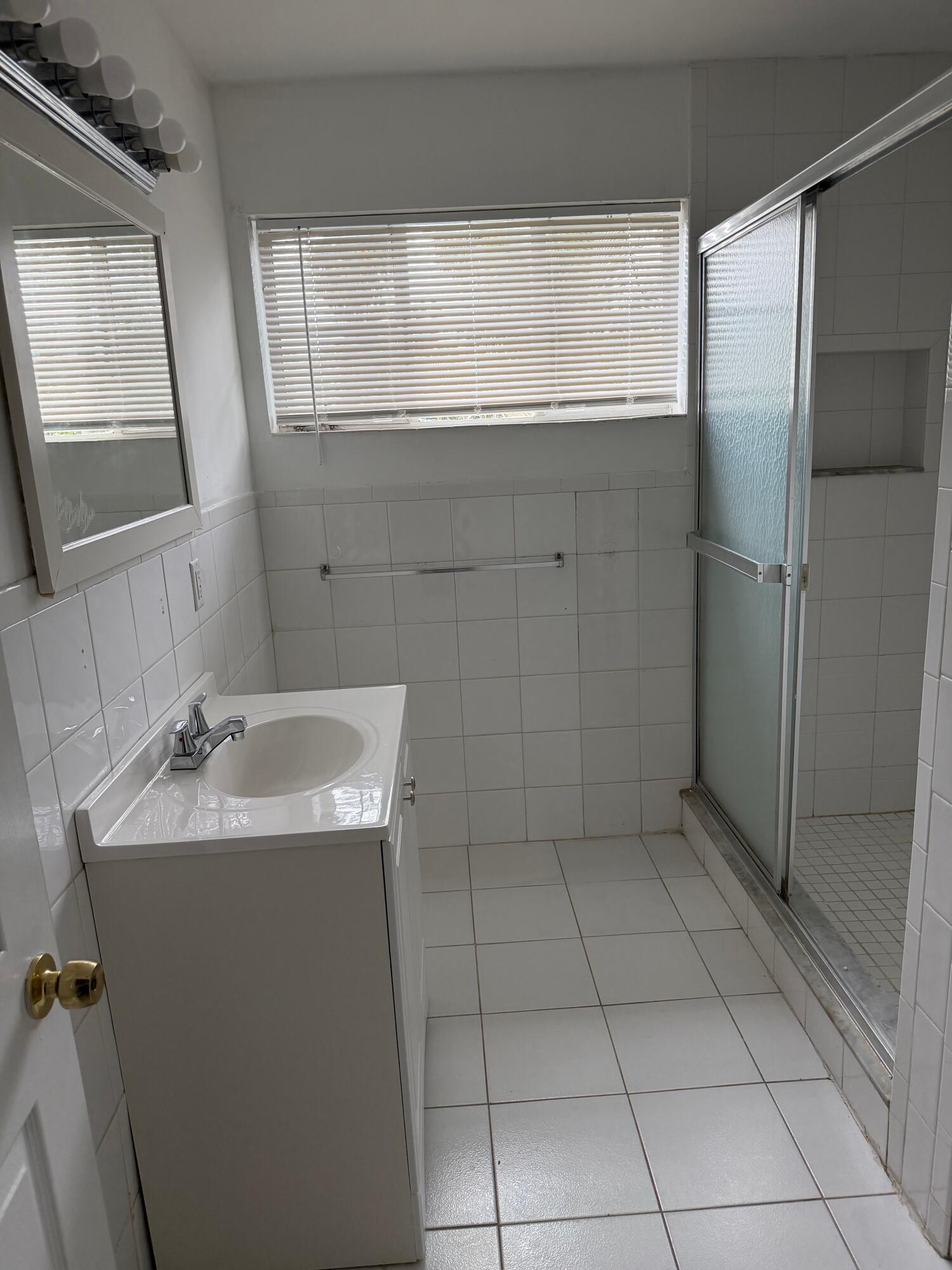 5601 Pierce Street Hollywood, FL 33021 - Photo 9 of 23 9