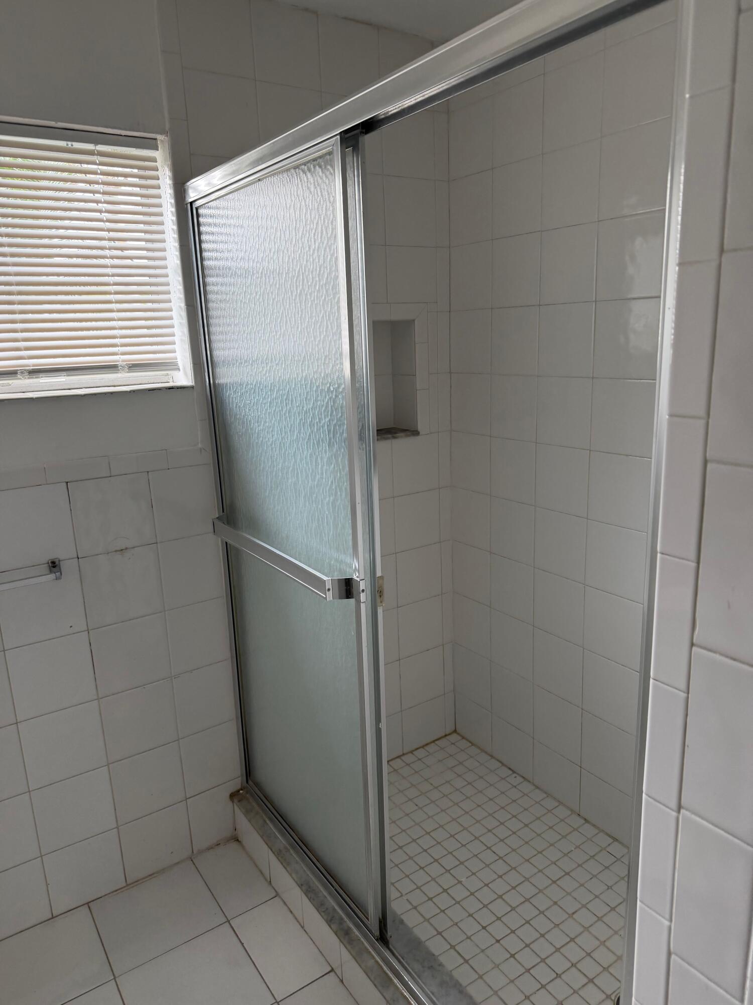 5601 Pierce Street Hollywood, FL 33021 - Photo 10 of 23 10