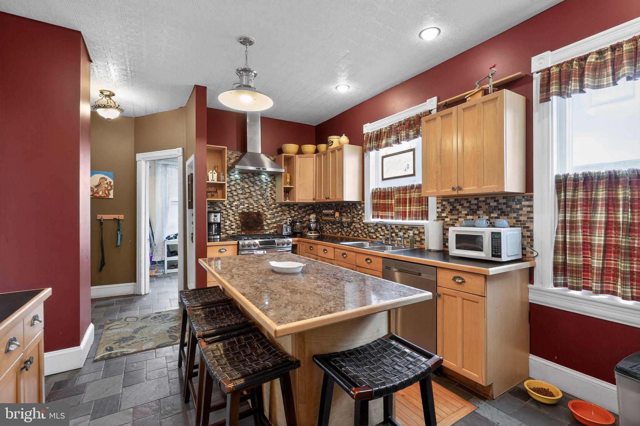 704 Main Street Riverton, NJ 08077 - Photo 16 of 40