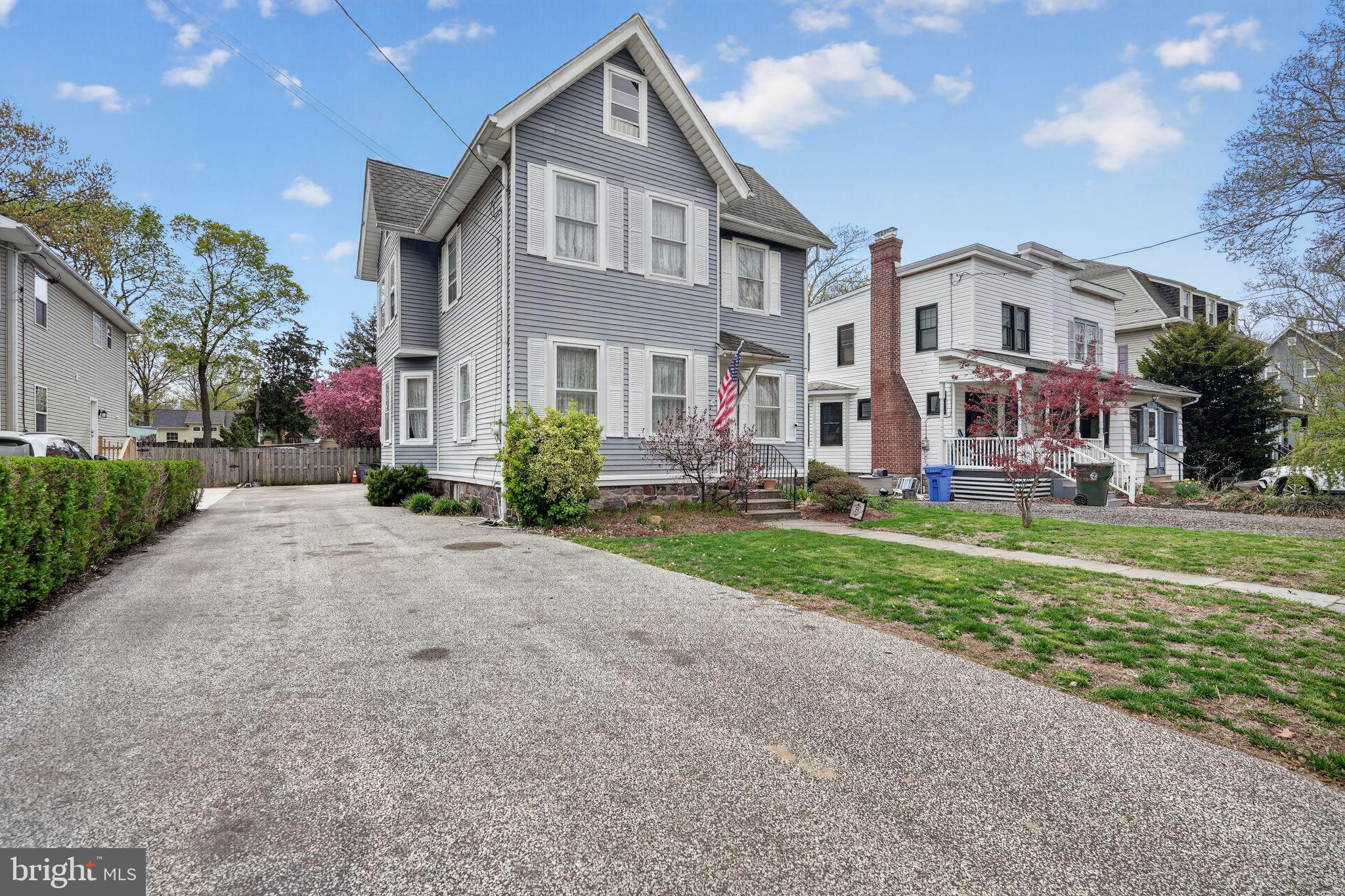 704 Main Street Riverton, NJ 08077 - Photo 2 of 40