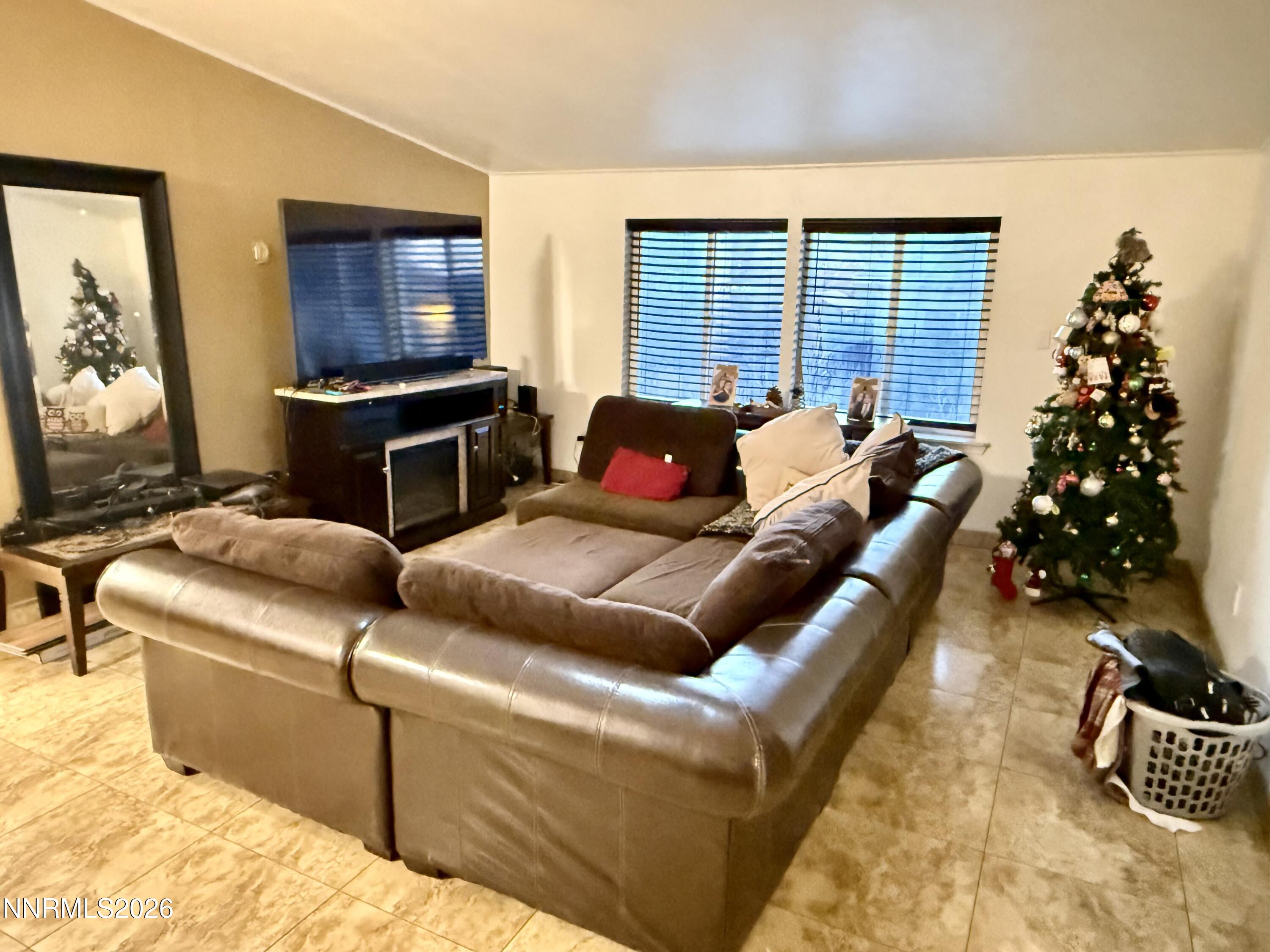 16380 Enargite Circle Reno, NV 89521 - Photo 14 of 27 sa