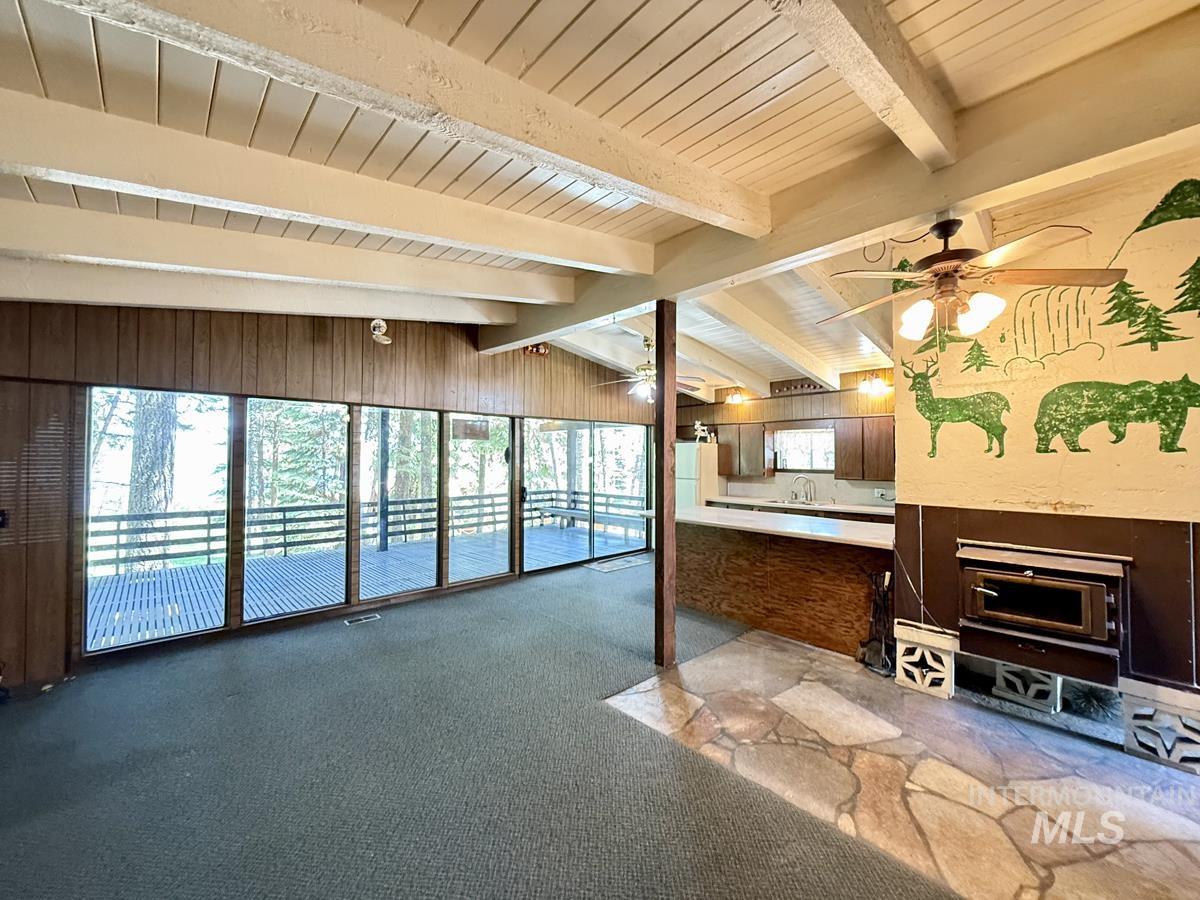 9 Victoria Way Cascade, ID 83611 - Photo 2 of 21