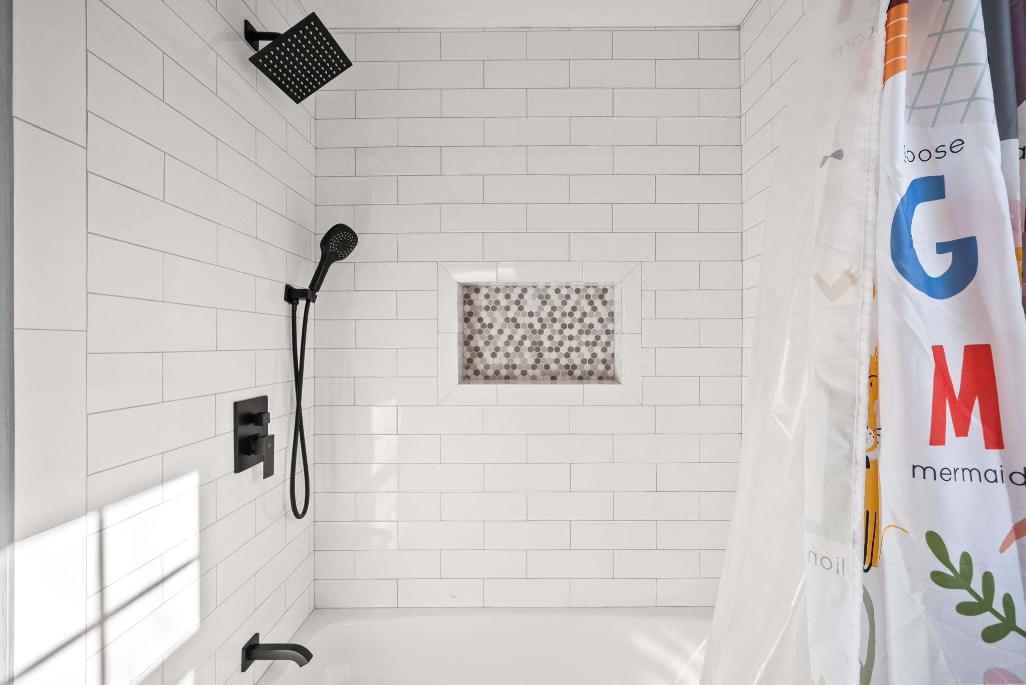 504 Eysian Road Clarksville, TN 37040 - Photo 28 of 41 a bathroom with a shower