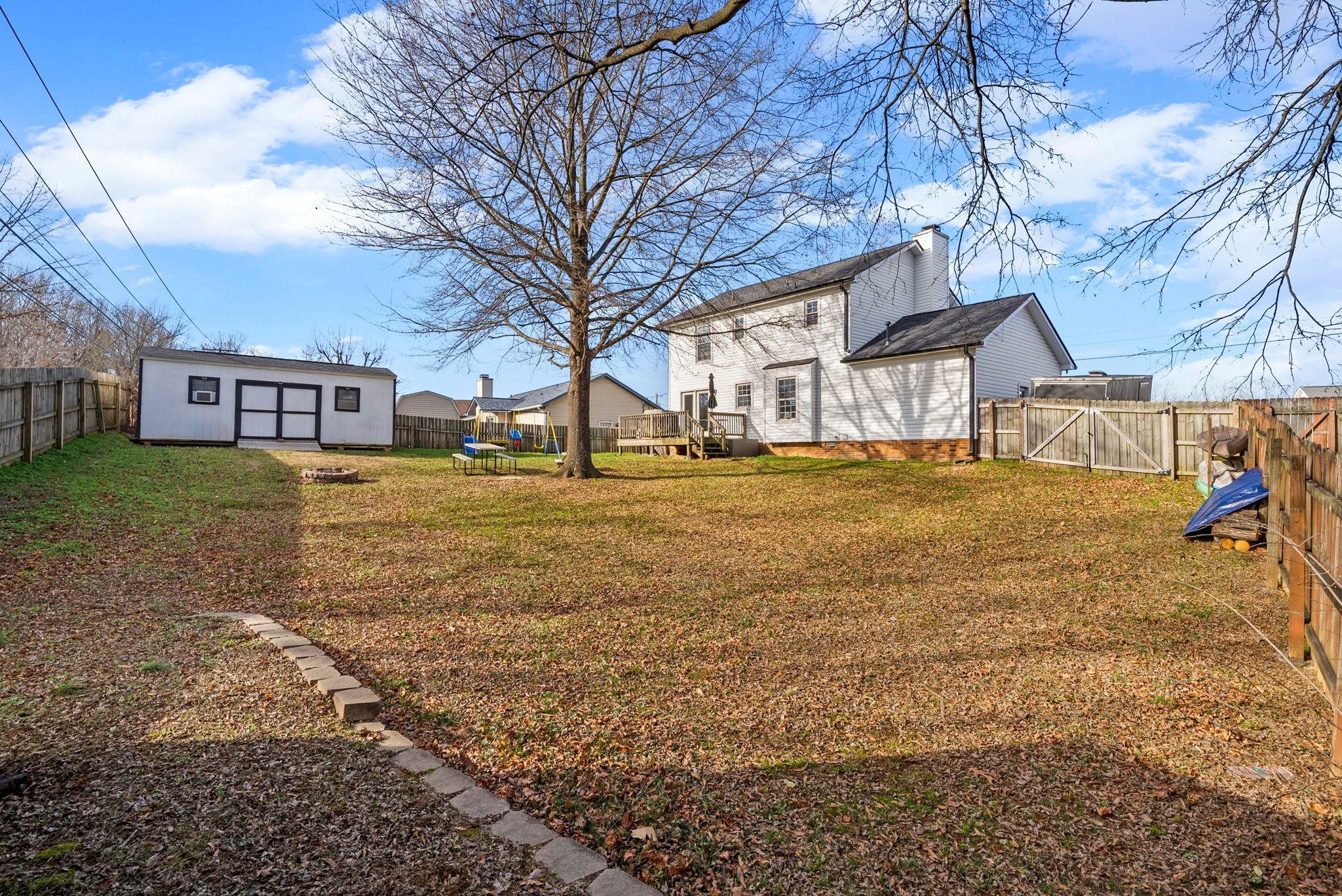 504 Eysian Road Clarksville, TN 37040 - Photo 33 of 41 a view of a yard with a house