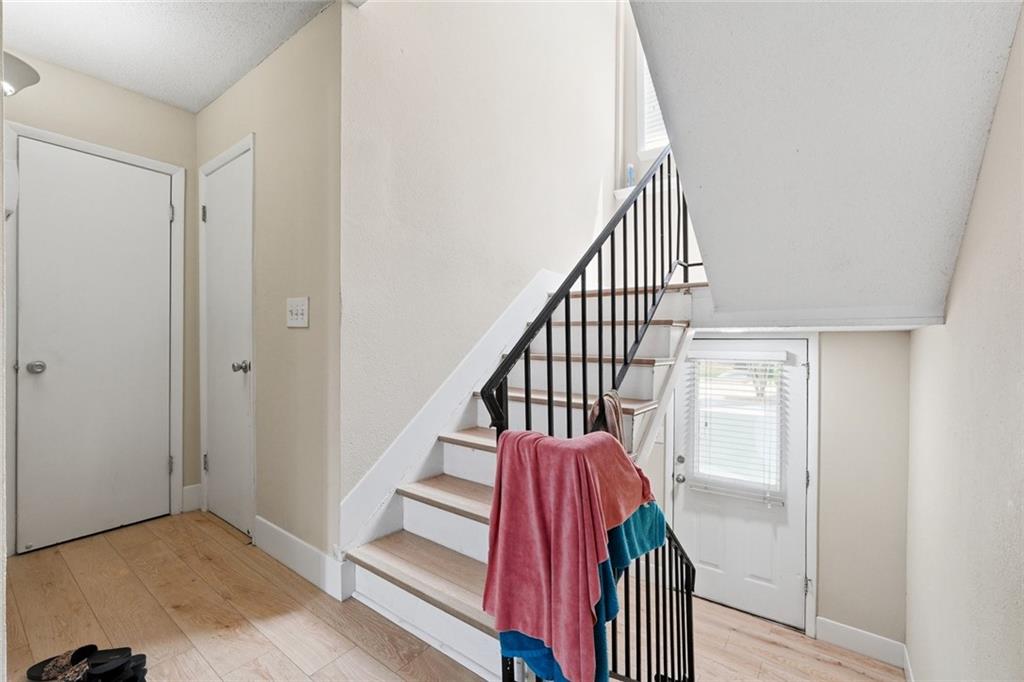 3301 Henderson Mill Road, Unit R1 Atlanta, GA 30341 - Photo 4 of 20