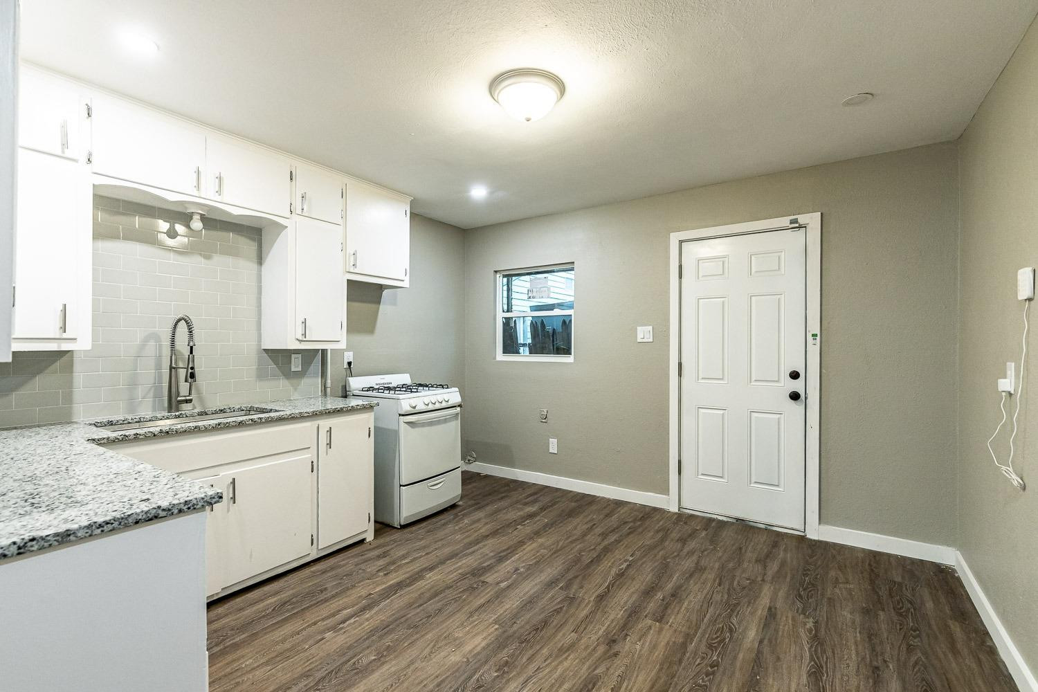 Kitchen - Unit A