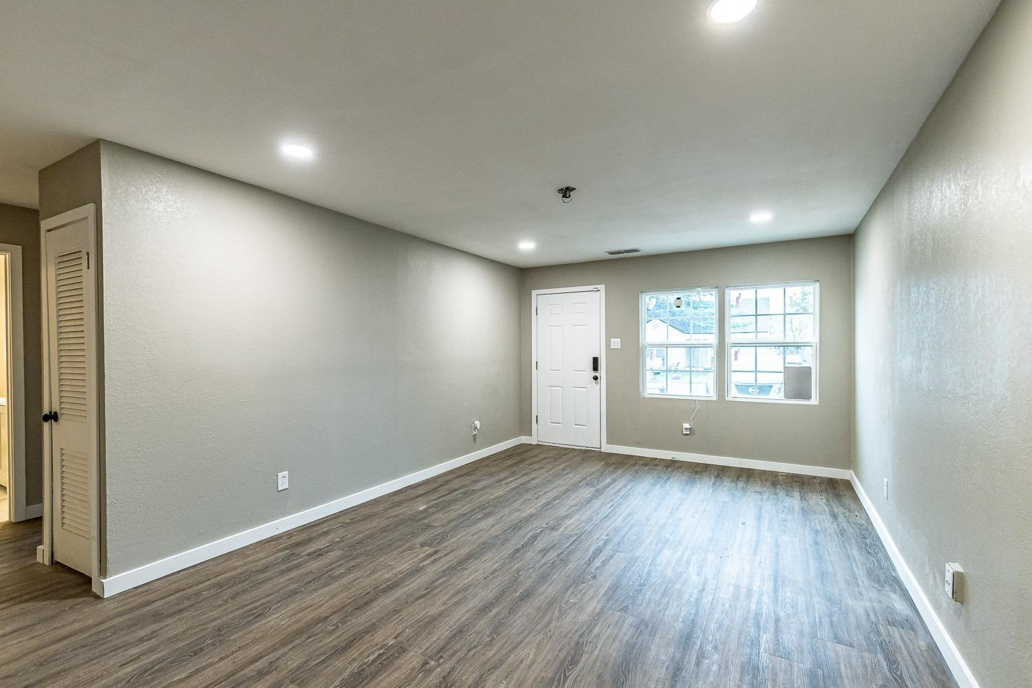 2104 22nd Street Lubbock, TX 79411 - Photo 18 of 33 Living Room - Unit B