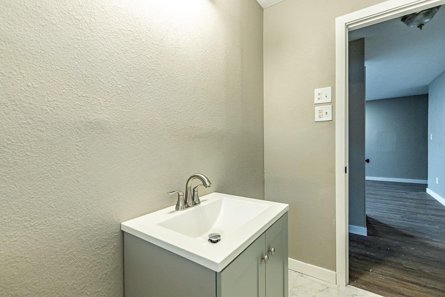 2104 22nd Street Lubbock, TX 79411 - Photo 30 of 33 Photo 30