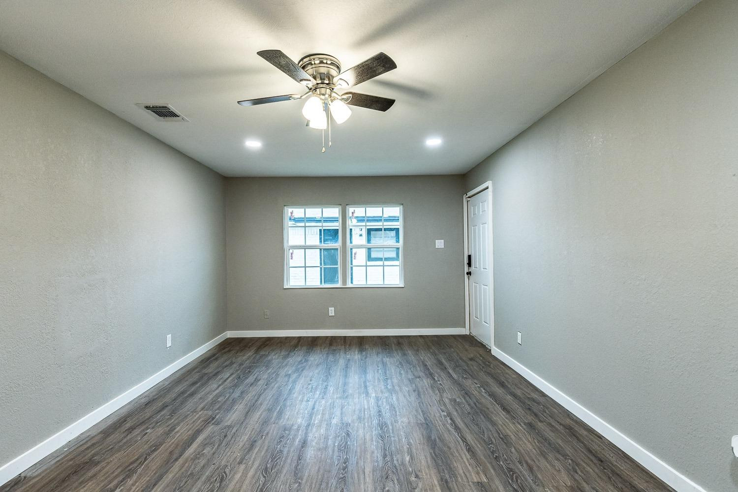 2104 22nd Street Lubbock, TX 79411 - Photo 7 of 33 Photo 7
