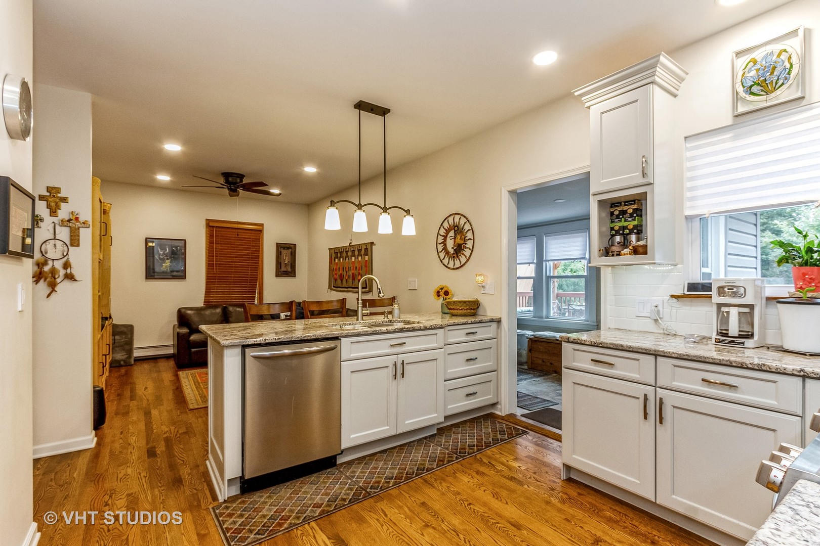 1814 Pine Road Homewood, IL 60430 - Photo 4 of 15 Gallery Image 4