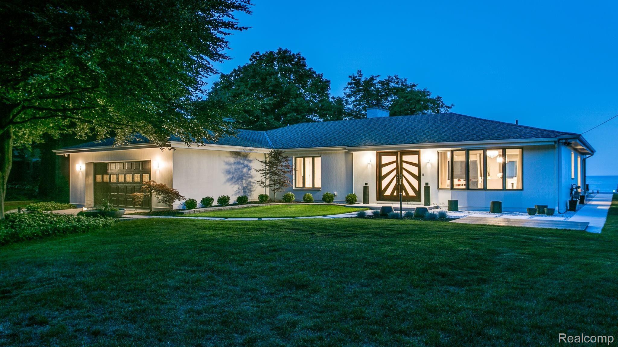 5020 Lakeshore Road Fort Gratiot, MI 48059 - Photo 1 of 47 5020 Lakeshore Twilight-1.jpg
