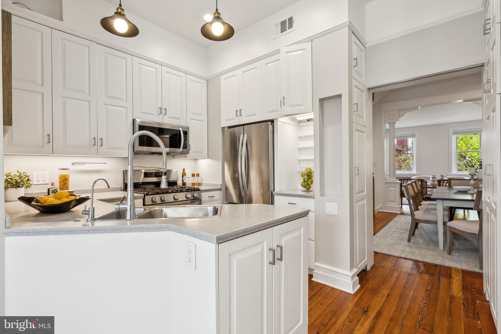 2008 R Street Northwest Washington, DC 20009 - Photo 19 of 53