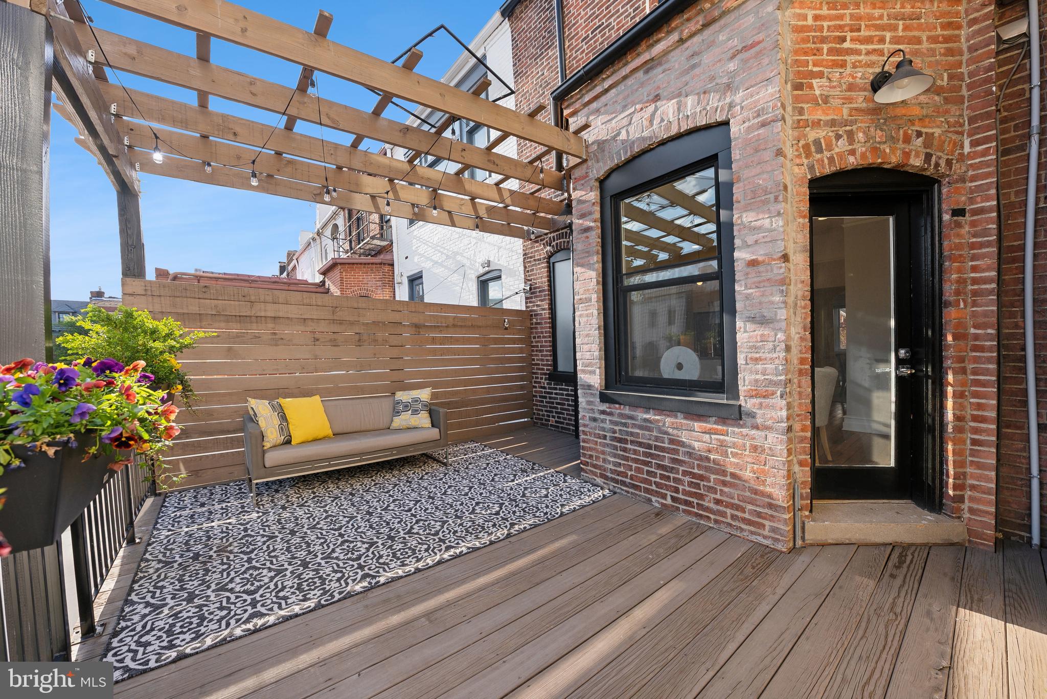 2008 R Street Northwest Washington, DC 20009 - Photo 23 of 53