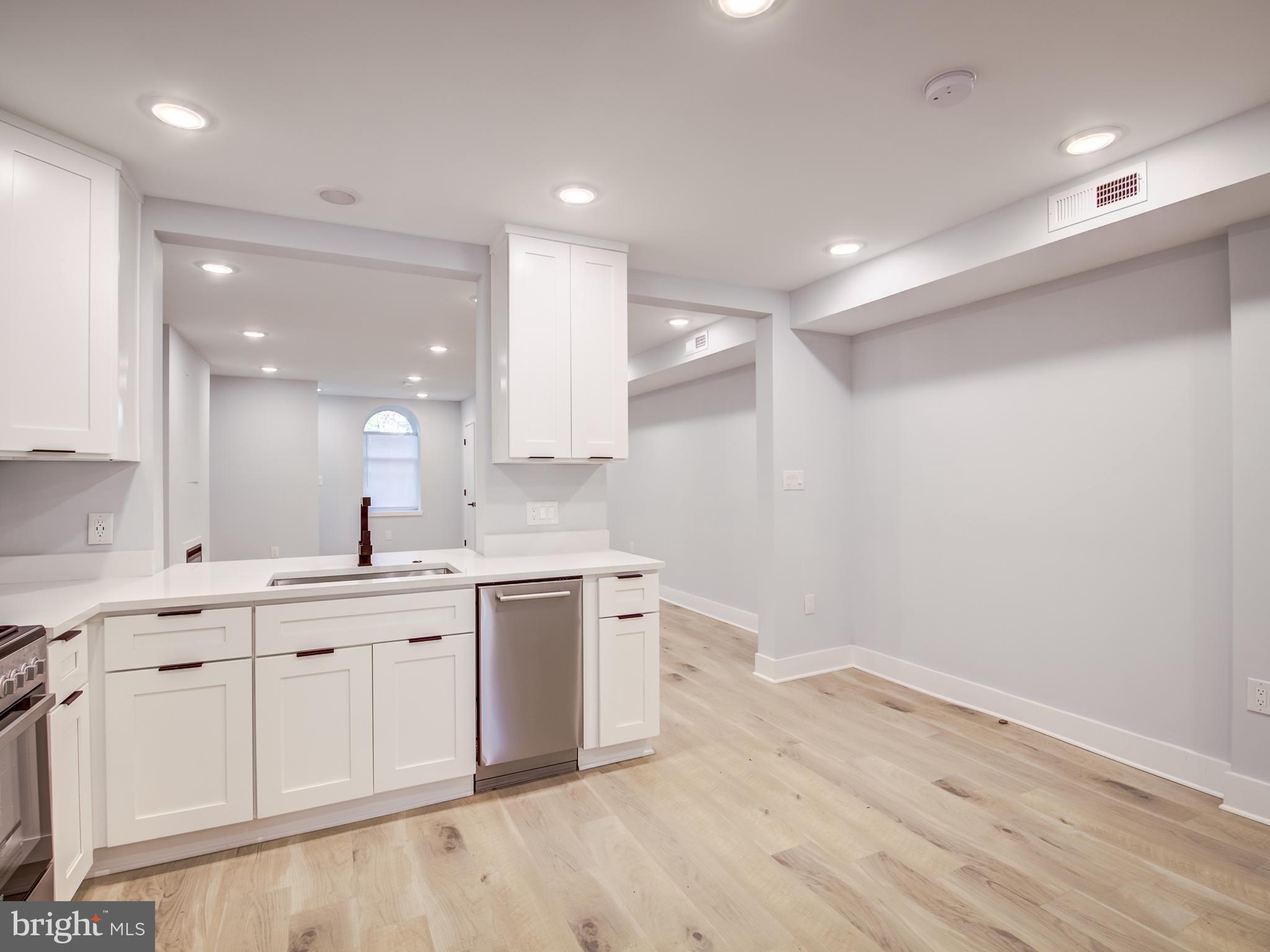 2008 R Street Northwest Washington, DC 20009 - Photo 46 of 53