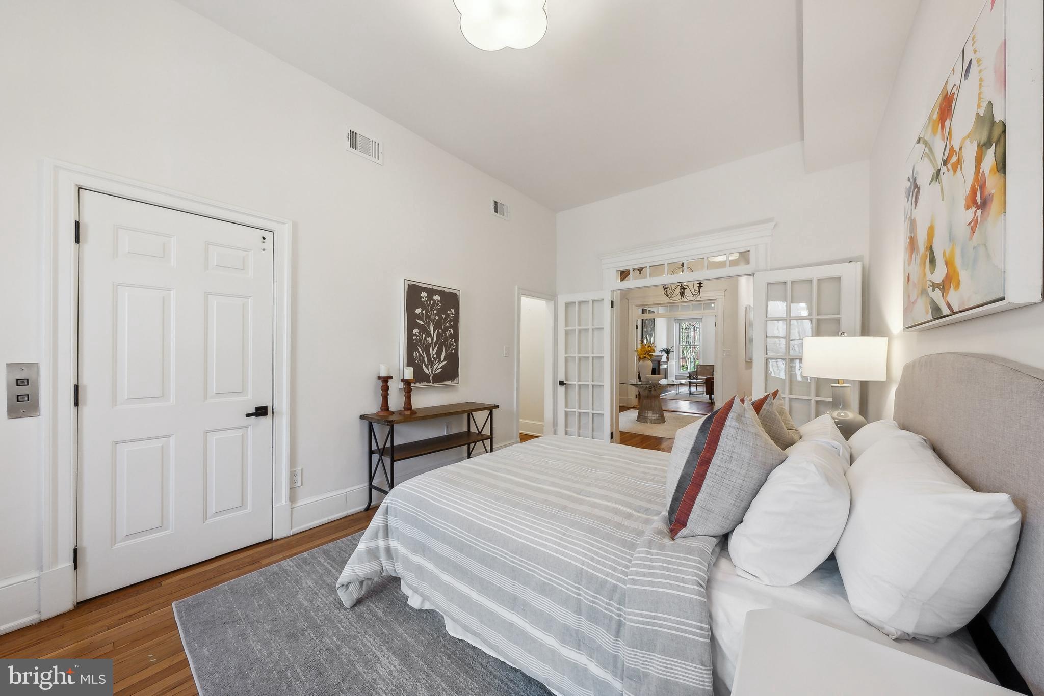 2008 R Street Northwest Washington, DC 20009 - Photo 7 of 53