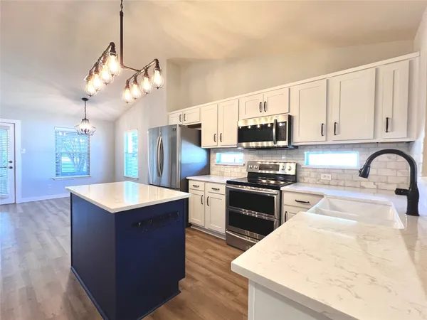 $2,100 | 1517 Big Thicket Drive, Cedar Park, TX 78613