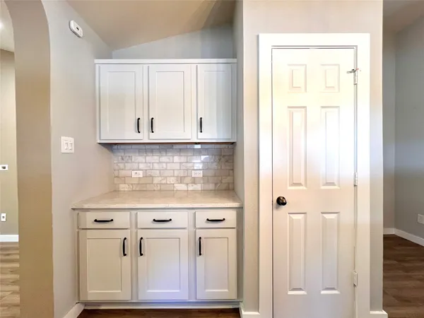 $2,100 | 1517 Big Thicket Drive, Cedar Park, TX 78613