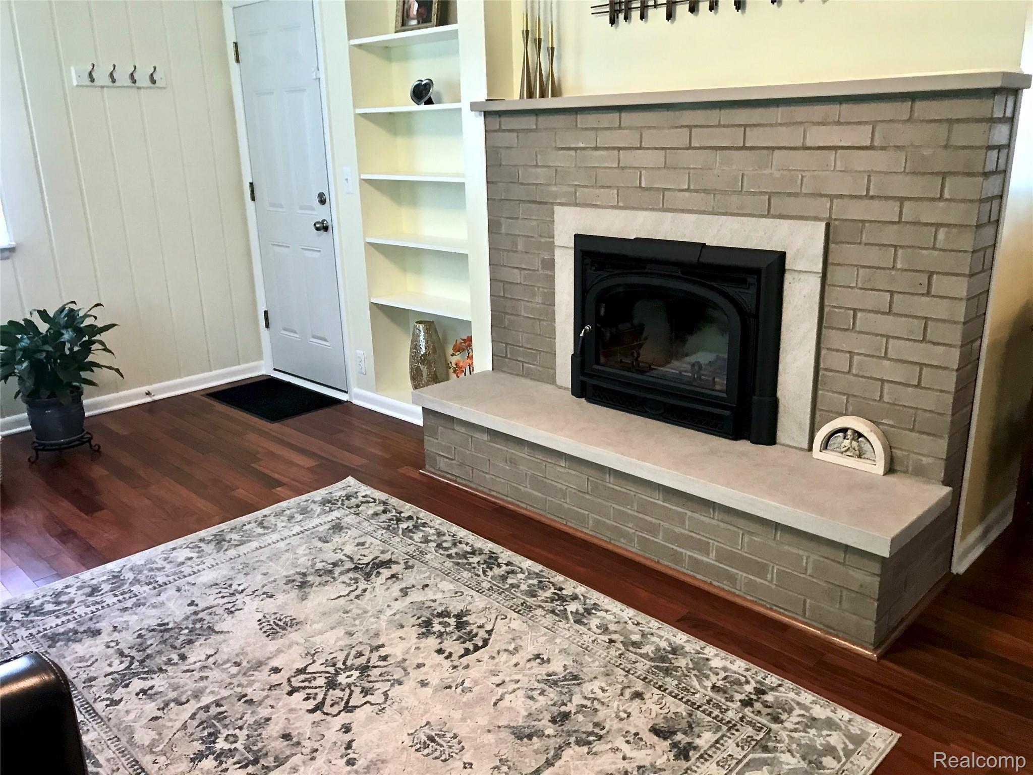 4341 Edmore Road Waterford, MI 48329 - Photo 8 of 27 fullsizeoutput_146.jpeg