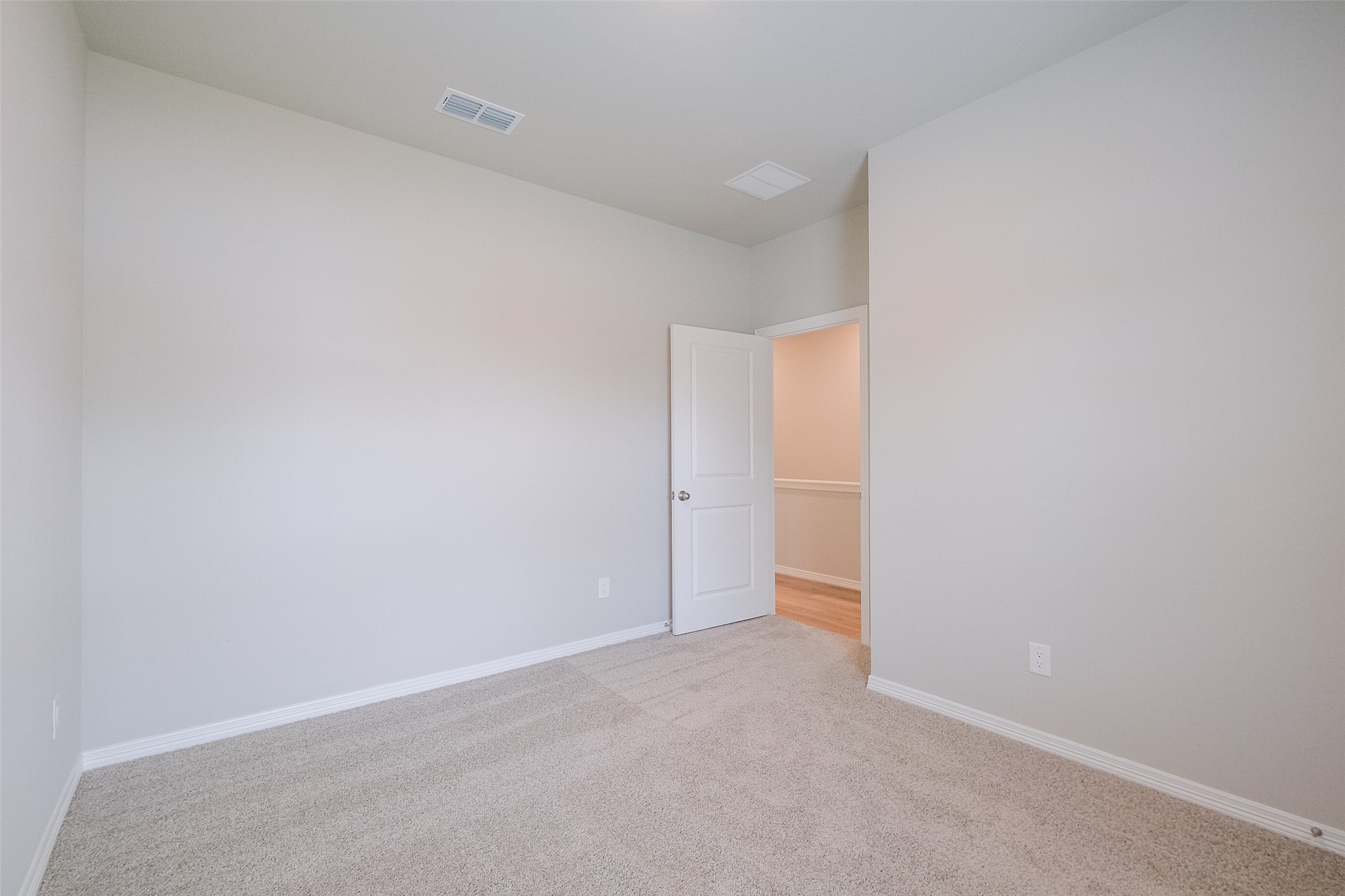 6434 New York Street Houston, TX 77021 - Photo 24 of 27 a view of an empty room